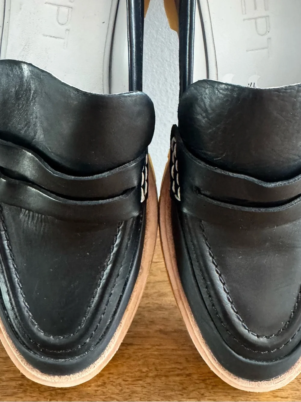 ONCEPT Anthropologie Seoul Platform Loafers Black & Citrus Sole Womens 8 Shoes